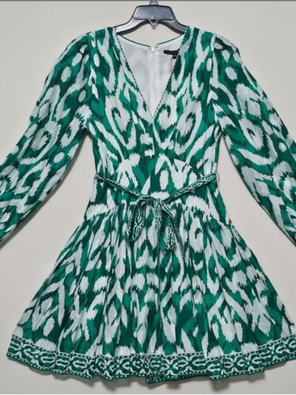 Alex Marie Green and White Patterned V-Neck Mini Dress NWT Size 14